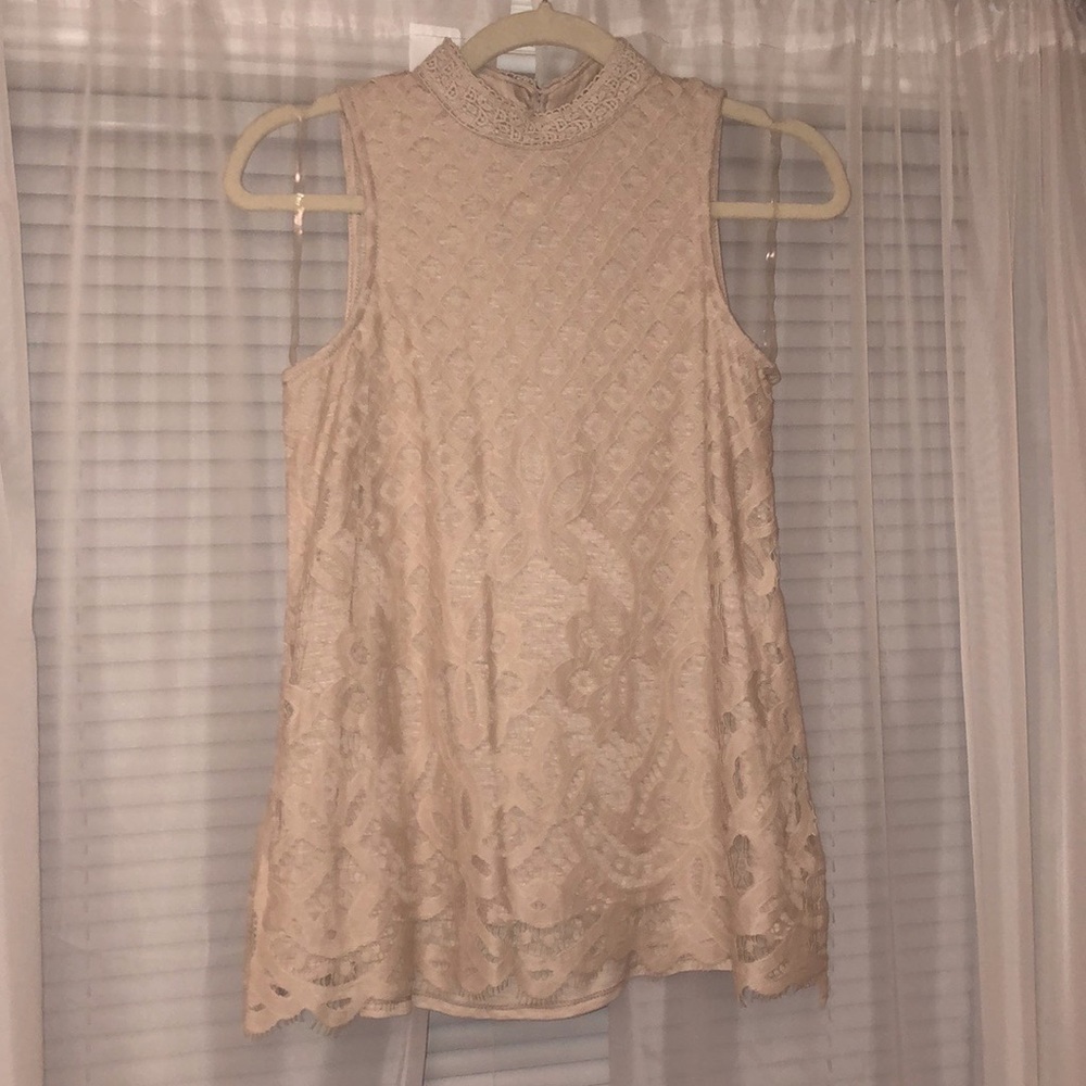 NWT Rewind Beige Mockneck Sleeveless Lace top